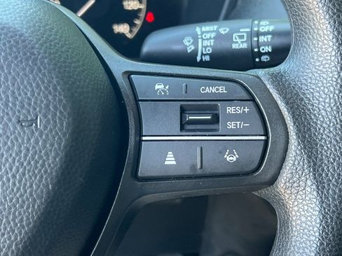 Used 2024 Honda HR-V LX image 28