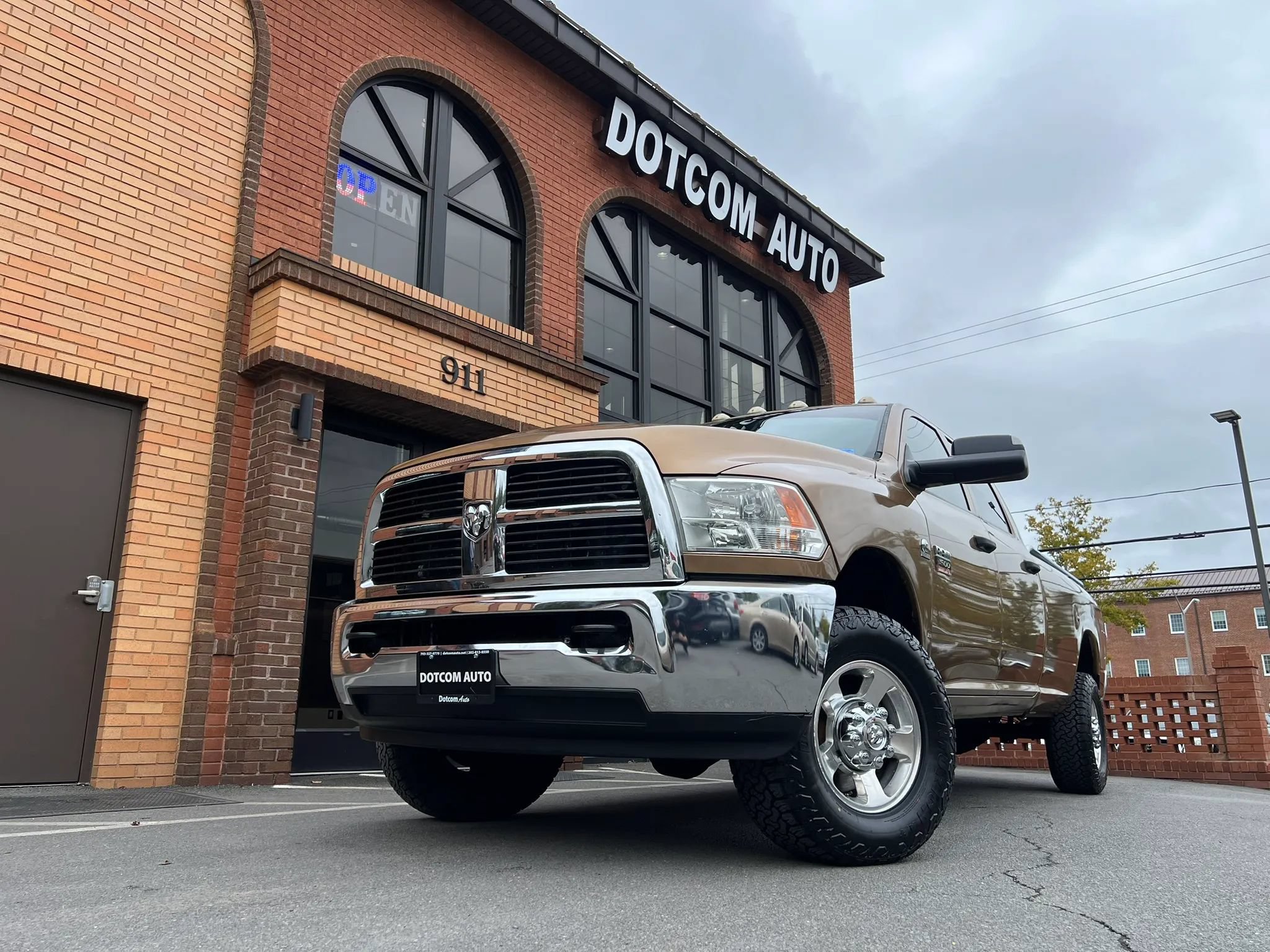 Used 2012 RAM 3500 ST w/ Chrome Appearance Group AWD/4WD image 3
