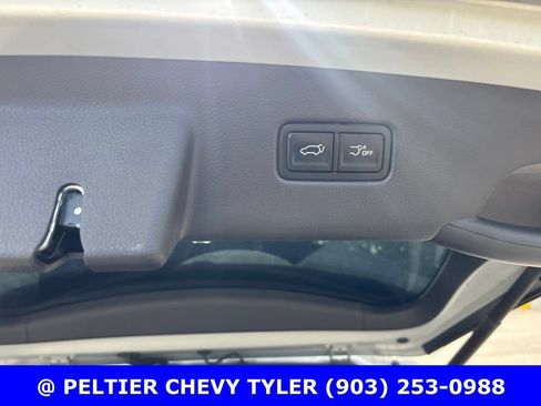 Used 2025 Kia Carnival SX Prestige FWD image 24