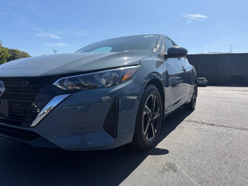 Used 2024 Nissan Sentra SV FWD image 20