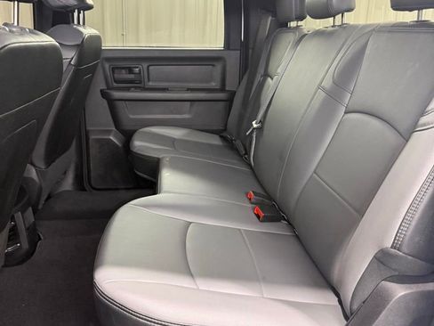 Used 2024 RAM 2500 Tradesman w/ Chrome Appearance Group AWD/4WD image 19