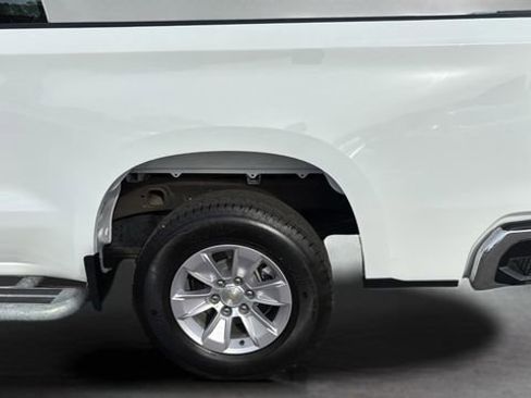 Used 2025 Chevrolet Silverado 1500 W/T image 37