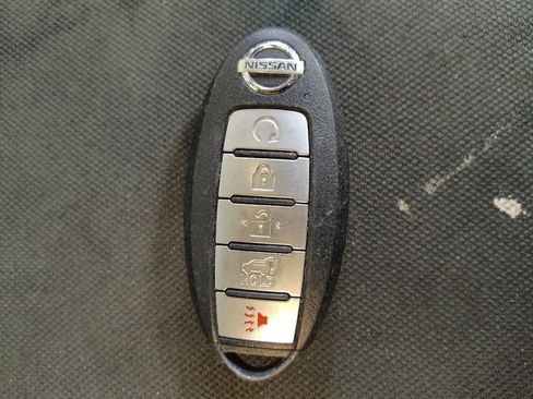 Used 2020 Nissan Pathfinder SL FWD image 32