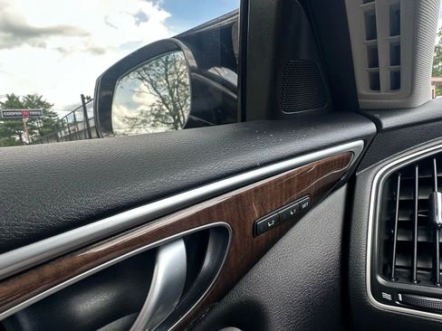 Used 2015 INFINITI Q50 Premium w/ Deluxe Touring Package image 14