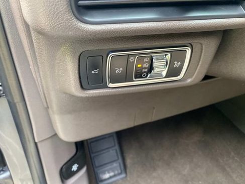 Certified 2022 Lincoln Corsair Reserve w/ Elements Package FWD image 15