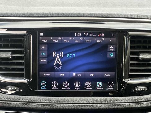 Used 2018 Chrysler Pacifica Limited w/ Advanced Safetytec Group image 12