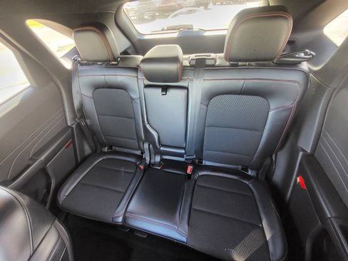 Used 2025 Ford Escape ST-Line Select AWD/4WD image 12