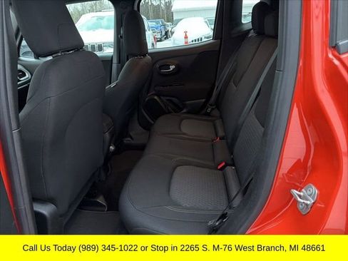 Used 2021 Jeep Renegade Latitude image 29