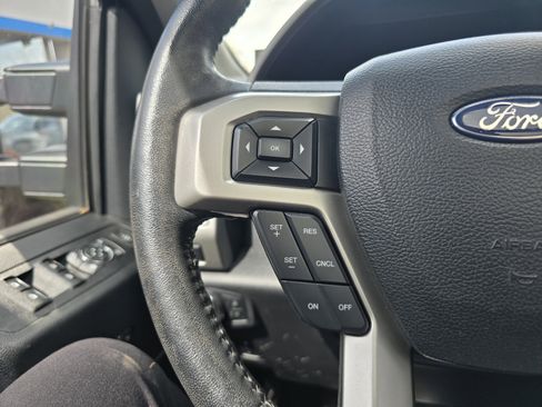 Used 2020 Ford F250 Lariat image 21