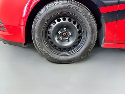 Used 2017 Chevrolet Cruze LS image 30