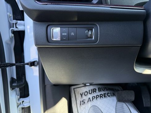 New 2026 Chevrolet Traverse RS image 10