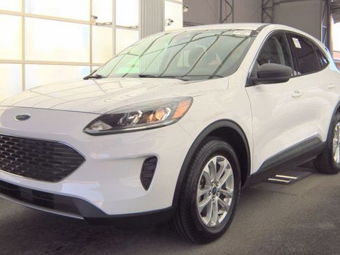 Certified 2022 Ford Escape SE AWD/4WD image 4