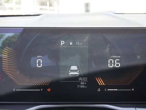 Used 2026 Kia Sportage LX w/ LX Convenience Package AWD/4WD image 43