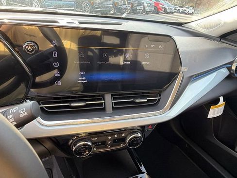 New 2026 Chevrolet Trax LT w/ Midnight Edition image 24