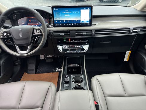 New 2026 Lincoln Corsair Premiere image 29