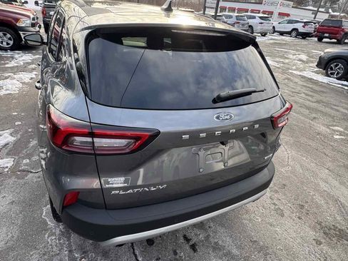 Used 2024 Ford Escape Platinum image 5