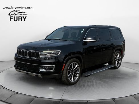 Used 2022 Jeep Wagoneer Series III w/ Premium Group I AWD/4WD image 8