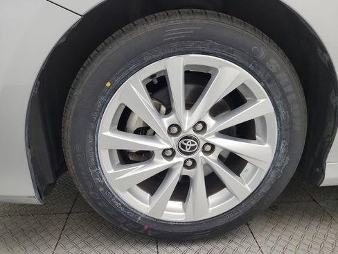 Used 2024 Toyota Camry LE image 31