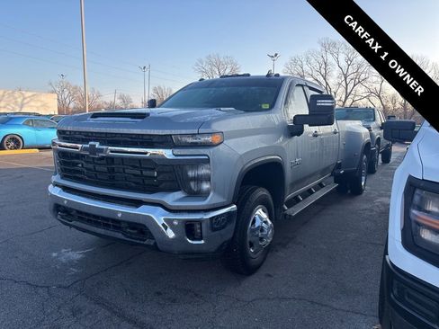 Used 2026 Chevrolet Silverado 3500 LT w/ Texas Edition image 4