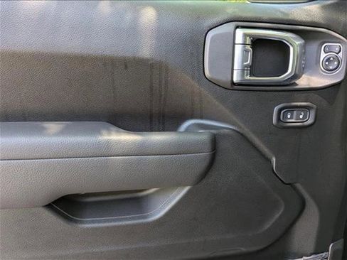 New 2025 Jeep Gladiator Sport AWD/4WD image 16