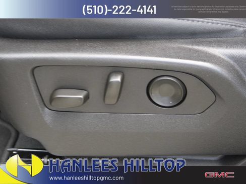 Used 2025 Chevrolet Suburban LT RWD image 14