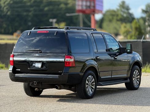 Used 2015 Ford Expedition XLT AWD/4WD image 9