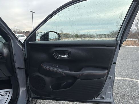 Used 2024 Honda HR-V Sport image 17