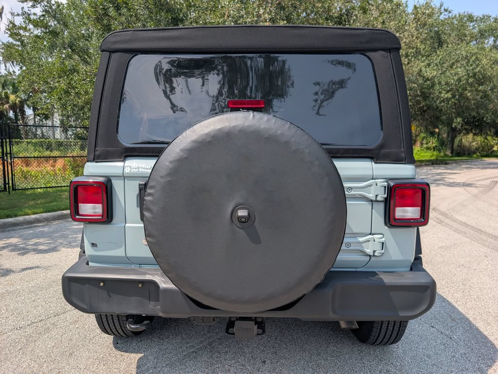 Used 2024 Jeep Wrangler Unlimited Sport AWD/4WD image 7