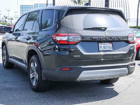 Used 2024 Honda Pilot EX-L image 4