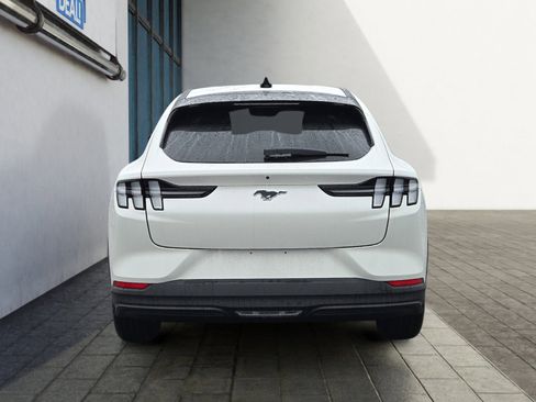 Certified 2024 Ford Mustang Mach-E Select w/ Comfort Package Lite image 4