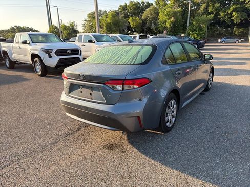 Used 2020 Toyota Corolla LE FWD image 5