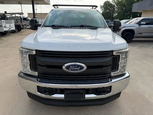 Used 2019 Ford F250 XL w/ Power Equipment Group AWD/4WD image 8