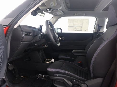 Used 2025 MINI Cooper 2-Door Hardtop image 5