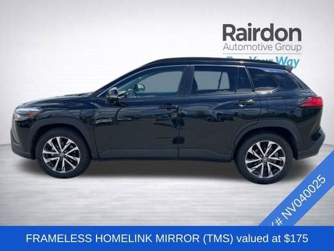 Used 2022 Toyota Corolla Cross XLE w/ Black Badges Package (TMS) AWD/4WD image 4