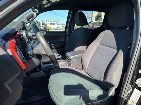 Used 2020 Toyota Tacoma TRD Off-Road AWD/4WD image 29