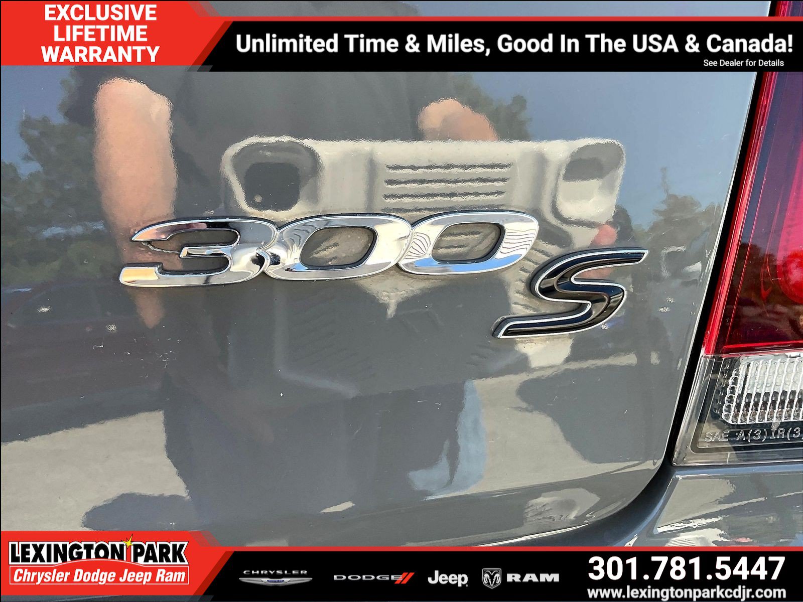Used 2018 Chrysler 300 S RWD image 23