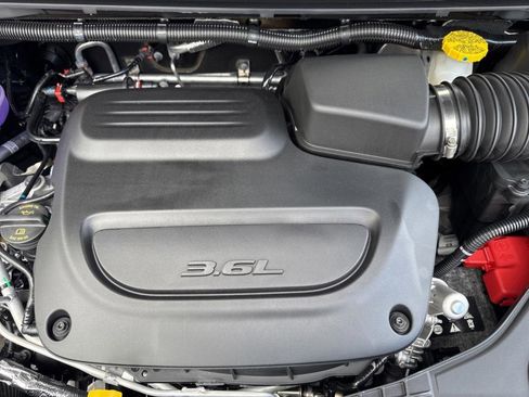 New 2026 Chrysler Pacifica Select w/ S Appearance Package image 40