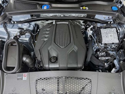 New 2026 Porsche Macan AWD/4WD image 31