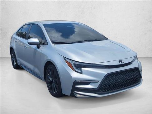 Certified 2023 Toyota Corolla SE FWD image 3