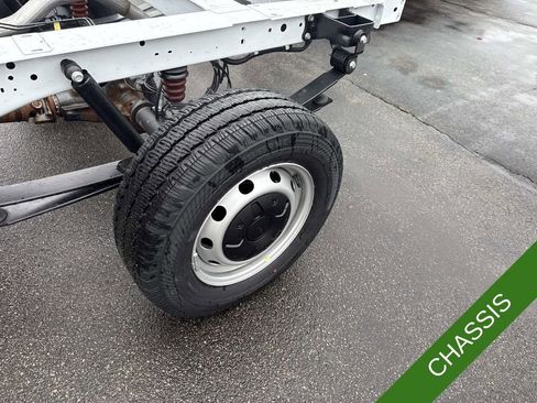 New 2026 Ford Transit 250 RWD image 30