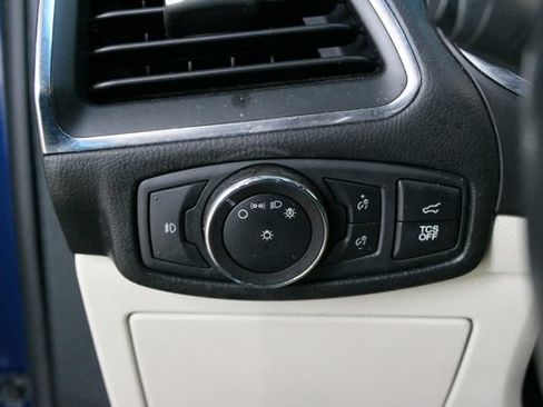Used 2020 Ford Edge Titanium AWD/4WD image 14