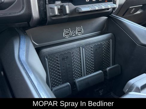 Used 2025 RAM 2500 Laramie w/ Sport Appearance Package AWD/4WD image 41