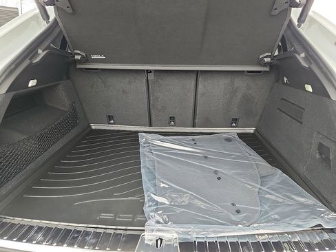 New 2026 Porsche Cayenne Coupe image 24