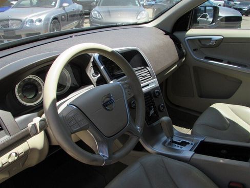Used 2012 Volvo XC60 3.2 FWD image 10
