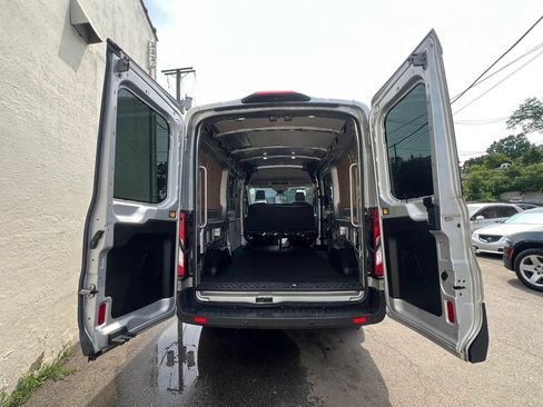 Used 2018 Ford Transit 250 148 Medium Roof RWD image 10
