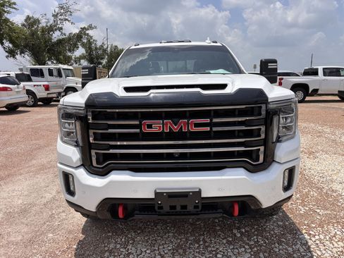 Used 2020 GMC Sierra 2500 AT4 w/ Technology Package AWD/4WD image 9