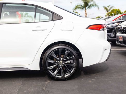 Certified 2025 Toyota Corolla SE w/ Convenience Package image 6