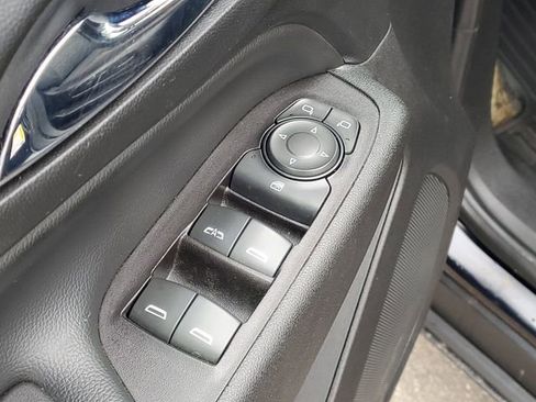 Used 2020 Chevrolet Equinox LT FWD image 10