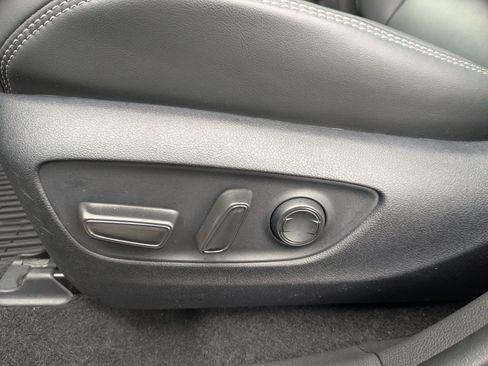 Used 2025 Toyota RAV4 XLE Premium image 12