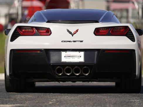 Used 2018 Chevrolet Corvette 2LT w/ 2LT Preferred Equipment Group image 41